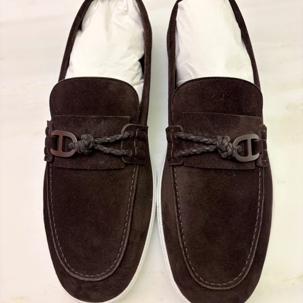 Beautiful Hermes Ignacio Suede Loafers in this season's chocolate brown - Picture 6 of 10